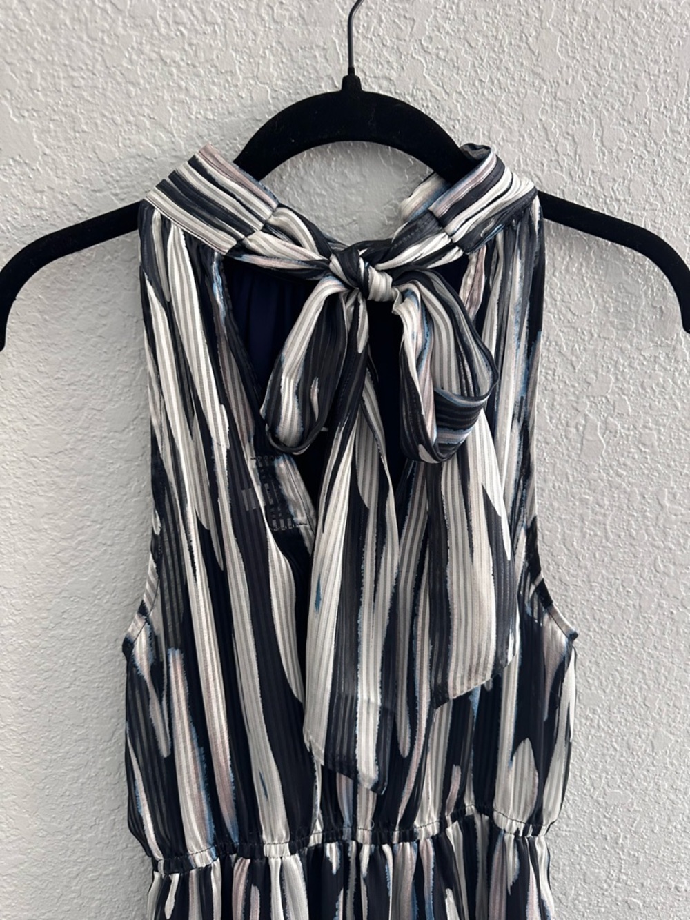 Socialite Mock Neck Halter Midi Dress Abstract Print Tiered Chiffon M - Picture 7 of 12